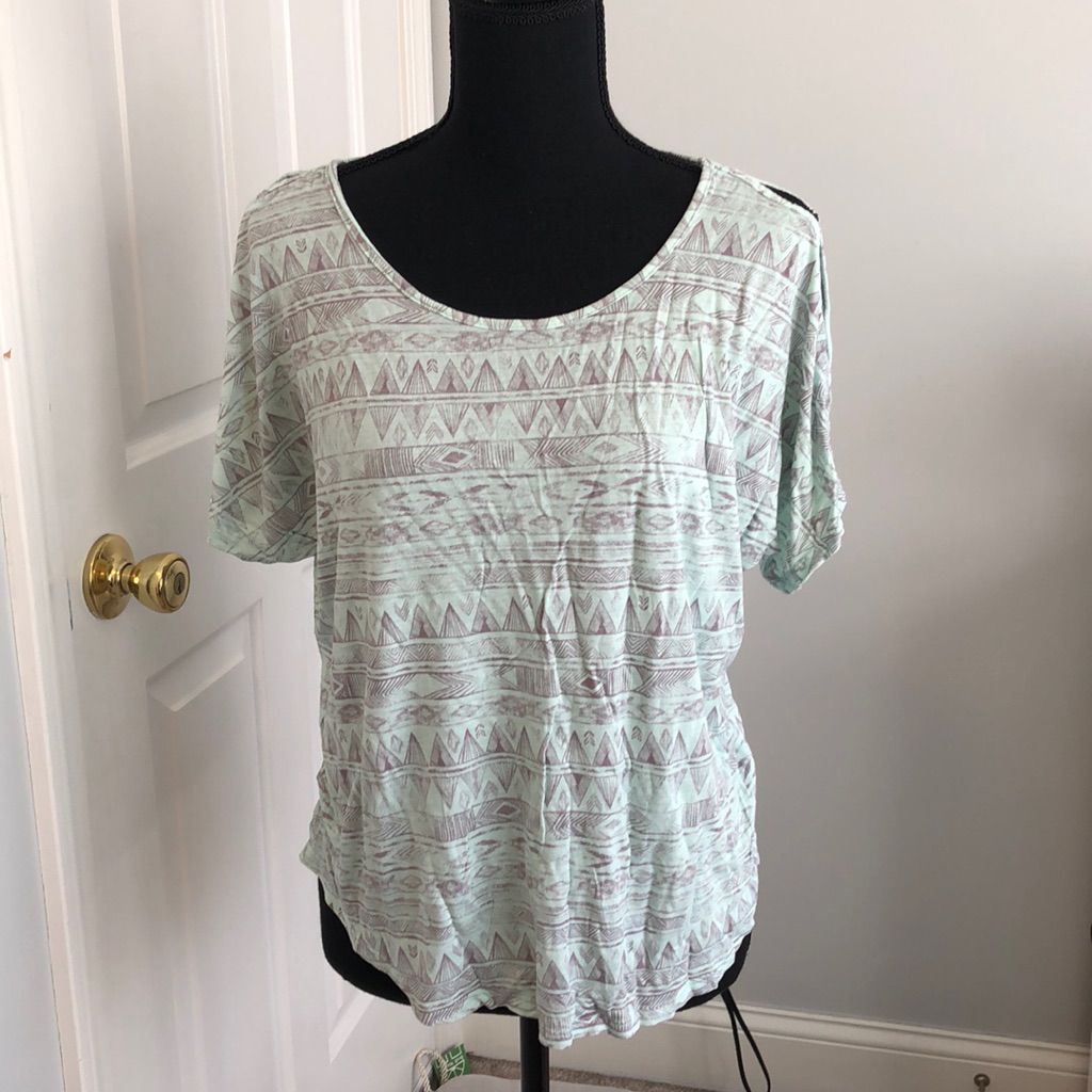 Mint Patterned Cold Shoulder Tee